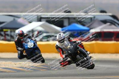 media/Apr-09-2022-SoCal Trackdays (Sat) [[c9e19a26ab]]/Turn 2 (1140am)/